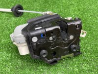 Audi / Q7 / Замок двери