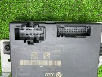 Audi / Q7 / Блок управления сиденьем