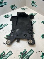 Ford / EXPLORER / Площадка АКБ