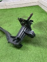 Volkswagen / Touareg / Усилитель бампера