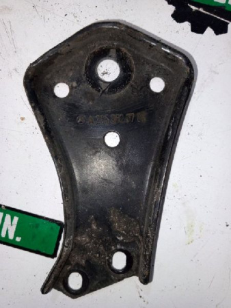 Mercedes-Benz / GLC 250d 4-matic / Кронштейн подрамника