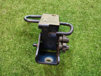 Audi / Q7 / Петля двери