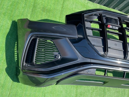 Audi / SQ8 / Бампер