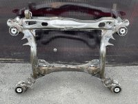 Audi / A4 / Подрамник