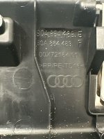 Audi / Q5 / Накладка замка багажника