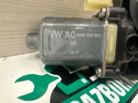 Audi / A5 / Мотор стеклоподъемника