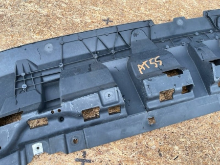 Audi / SQ8 / Пыльник бампера