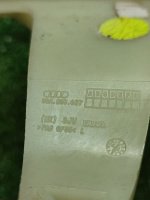 Audi / Q5 / Направляющая стекла двери