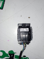 Audi / A6 / Кнопка аварийной сигнализации