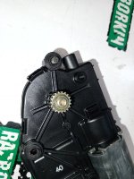 Audi / Q7 / Моторчик люка