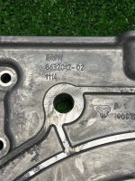 BMW / X1 / Крышка блока ГРМ