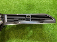 Volkswagen / Tiguan / Декоративная накладка торпедо