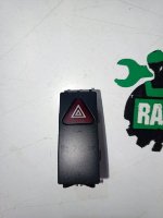 Mercedes-Benz / E-Class / Кнопка аварийной сигнализации