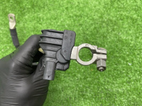 Porsche / Cayenne / Клемма аккумулятора