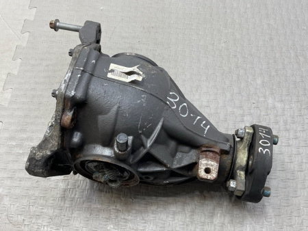 Mercedes-Benz / E-Class / Редуктор задний