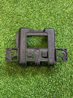 Audi / A6 / Кронштейн