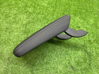 Audi / A5 / Подлокотник