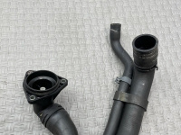 Volkswagen / Touareg / Патрубок радиатора