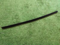 Audi / Q7 / Уплотнитель стекла двери