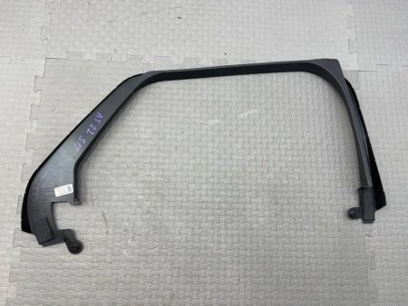 Ford / EXPLORER / Облицовка проема стекла двери