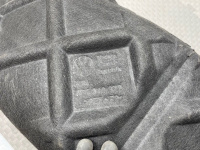 Volkswagen / Touareg / Подкрылок