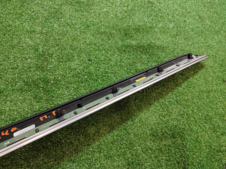 Mercedes-Benz / E-Class / Декоративная вставка