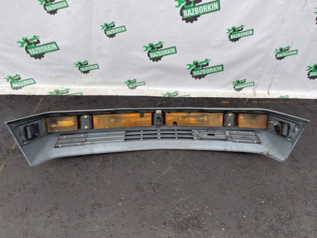 Mercedes-Benz / 260E / Бампер