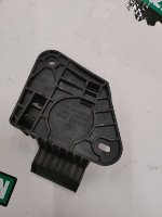 Volkswagen / Tiguan / Кронштейн трубок