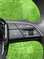 Audi / Q8 / Руль