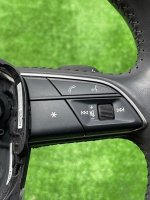 Audi / Q8 / Руль