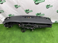 Audi / A6 / Торпедо