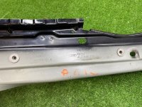 Audi / Q7 / Кронштейн крыла