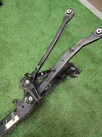 BMW / X1 / Подрамник