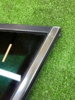 Volkswagen / Touareg / Стекло заднего крыла Volkswagen / Touareg / Стекло заднего крыла