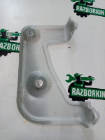 BMW / X5 / Кронштейн крыла